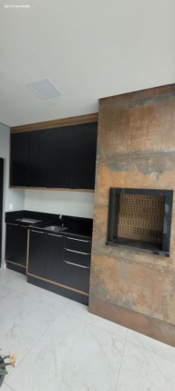 Imagem Sobrado com 3 Quartos à Venda, 124 m² em Guanabara - Joinville