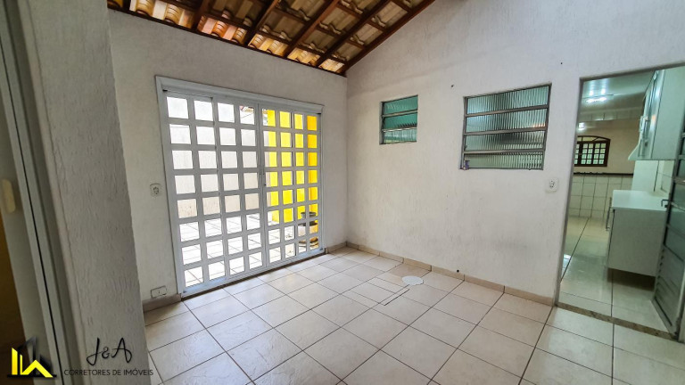 Imagem Casa com 3 Quartos à Venda, 162 m² em Metalúrgicos - Osasco Imagem Casa com 3 Quartos à Venda, 162 m² em Metalúrgicos - Osasco