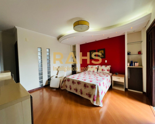 Imagem Casa com 5 Quartos à Venda, 406 m² em América - Joinville Imagem Casa com 5 Quartos à Venda, 406 m² em América - Joinville