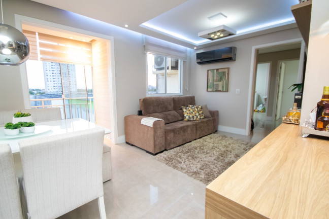 Imagem Apartamento com 3 Quartos à Venda, 67 m² em Humaitá - Porto Alegre