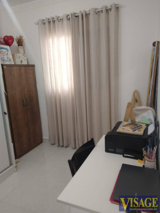 Imagem Casa com 3 Quartos à Venda,  em Cid. Salvador - Jacareí