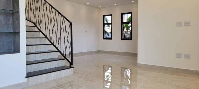Imagem Casa com 4 Quartos à Venda, 150 m² em Chácara Jaguari (fazendinha) - Santana De Parnaíba Imagem Casa com 4 Quartos à Venda, 150 m² em Chácara Jaguari (fazendinha) - Santana De Parnaíba