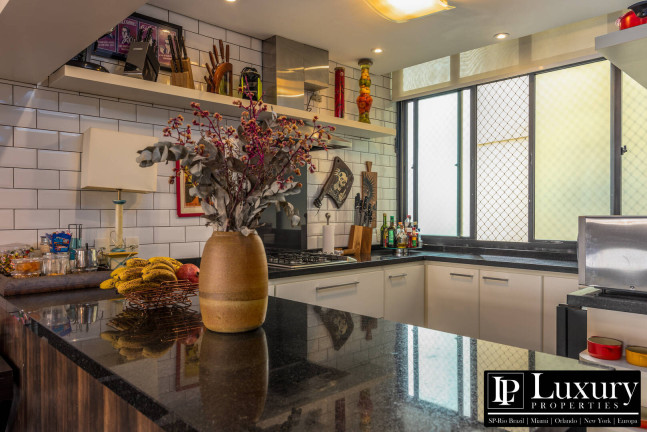Imagem Apartamento com 3 Quartos à Venda, 220 m² em Jardim Paulista - São Paulo