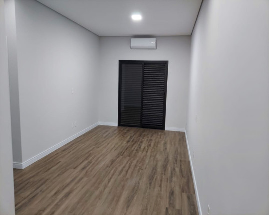 Imagem Casa com 3 Quartos à Venda, 200 m² em Swiss Park - Campinas Imagem Casa com 3 Quartos à Venda, 200 m² em Swiss Park - Campinas