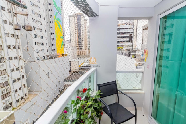 Imagem Imóvel com 4 Quartos à Venda, 114 m² em Centro - Balneário Camboriú Imagem Imóvel com 4 Quartos à Venda, 114 m² em Centro - Balneário Camboriú