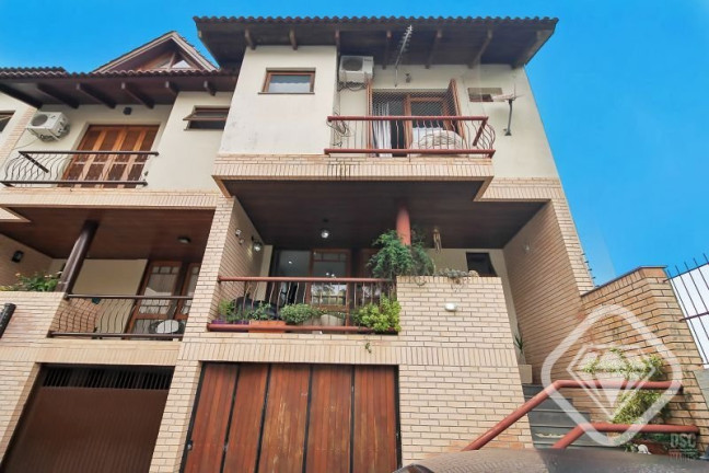 Imagem Casa com 3 Quartos à Venda, 183 m² em Ipanema - Porto Alegre Imagem Casa com 3 Quartos à Venda, 183 m² em Ipanema - Porto Alegre