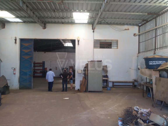 Imagem Imóvel com 1 Quarto à Venda, 330 m² em Vila Novo Horizonte - Itapetininga