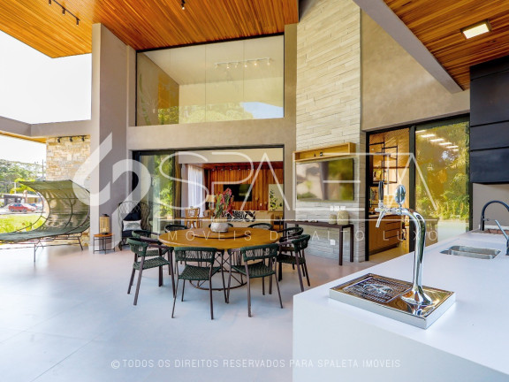 Imagem Sobrado com 6 Quartos à Venda, em Riviera De São Lourenço - Bertioga Imagem Sobrado com 6 Quartos à Venda, em Riviera De São Lourenço - Bertioga
