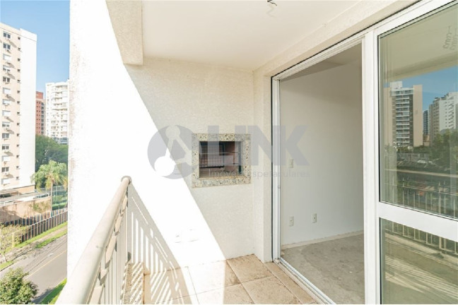 Imagem Apartamento com 3 Quartos à Venda, 81 m² em Passo Da Areia - Porto Alegre