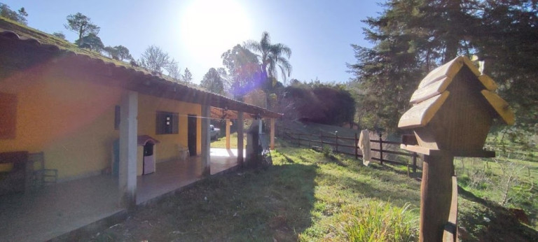 Imagem Chácara com 2 Quartos à Venda, 200 m² em Centro - Paraibuna Imagem Chácara com 2 Quartos à Venda, 200 m² em Centro - Paraibuna