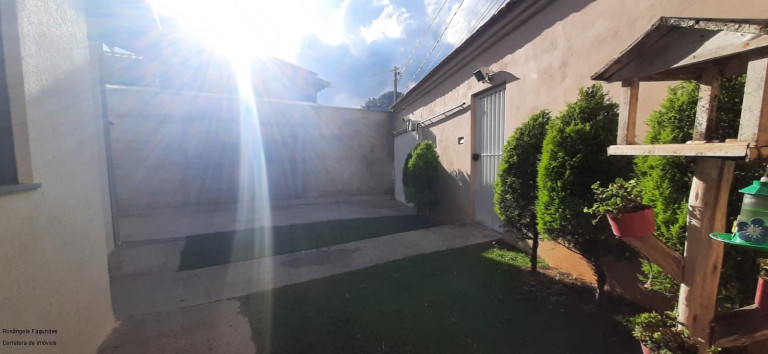 Imagem Casa com 3 Quartos à Venda, 200 m² em Jardim Campos Elísios - Poços De Caldas Imagem Casa com 3 Quartos à Venda, 200 m² em Jardim Campos Elísios - Poços De Caldas