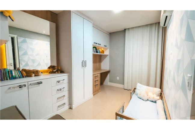 Imagem Imóvel com 2 Quartos à Venda, em Praia Dos Amores - Balneário Camboriú Imagem Imóvel com 2 Quartos à Venda, em Praia Dos Amores - Balneário Camboriú