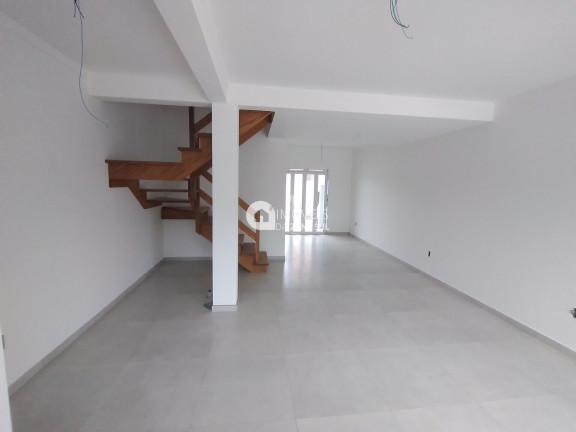 Imagem Casa com 3 Quartos à Venda, 127 m² Imagem Casa com 3 Quartos à Venda, 127 m²