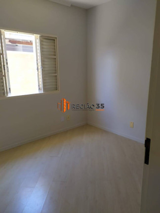 Imagem Casa com 3 Quartos à Venda, 250 m² em Jardim Das Azaléias - Poços De Caldas Imagem Casa com 3 Quartos à Venda, 250 m² em Jardim Das Azaléias - Poços De Caldas