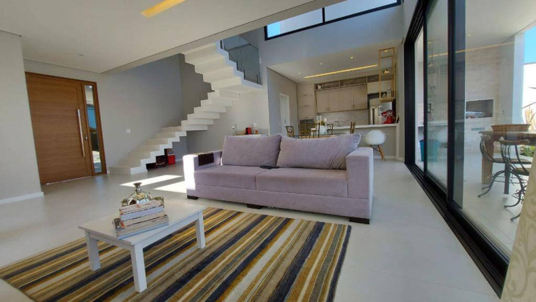 Imagem Casa com 3 Quartos à Venda, 300 m² em Campos Do Conde Versailles - Tremembé Imagem Casa com 3 Quartos à Venda, 300 m² em Campos Do Conde Versailles - Tremembé