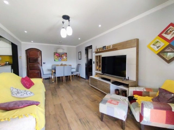 Imagem Imóvel com 3 Quartos à Venda, 195 m² em Várzea - Teresópolis Imagem Imóvel com 3 Quartos à Venda, 195 m² em Várzea - Teresópolis