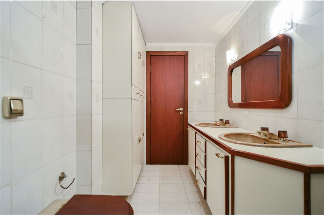 Imagem Imóvel com 3 Quartos à Venda, em Vila Uberabinha - São Paulo Imagem Imóvel com 3 Quartos à Venda, em Vila Uberabinha - São Paulo