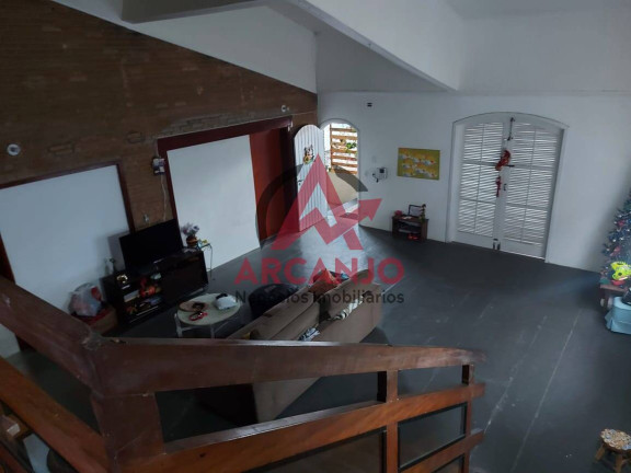 Imagem Casa com 8 Quartos à Venda, 450 m² em Centro - Ubatuba