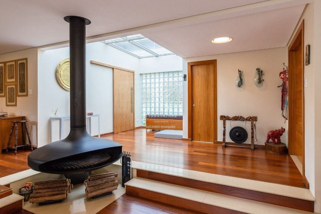 Imagem Casa com 5 Quartos à Venda, 509 m² em Alto De Pinheiros - São Paulo Imagem Casa com 5 Quartos à Venda, 509 m² em Alto De Pinheiros - São Paulo