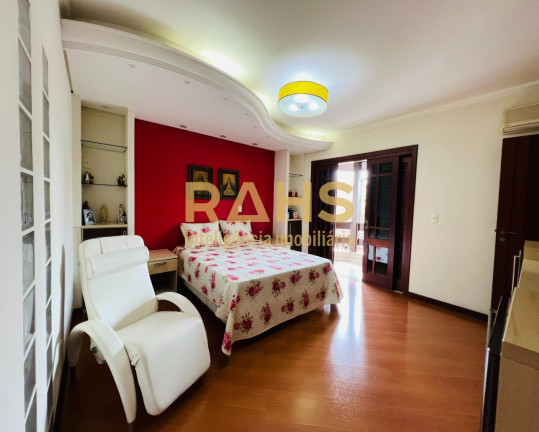 Imagem Casa com 5 Quartos à Venda, 406 m² em América - Joinville Imagem Casa com 5 Quartos à Venda, 406 m² em América - Joinville