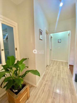 Imagem Casa com 3 Quartos à Venda, 149 m²