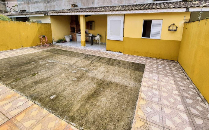 Imagem Casa com 3 Quartos à Venda, 95 m² em Estância São José - Peruíbe