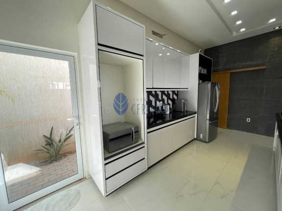 Imagem Casa com 3 Quartos para Alugar, 400 m² em Setor Bougainville - Anápolis Imagem Casa com 3 Quartos para Alugar, 400 m² em Setor Bougainville - Anápolis