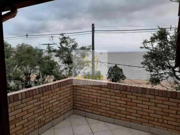 Imagem Casa com 3 Quartos à Venda, 264 m² em Ipanema - Porto Alegre Imagem Casa com 3 Quartos à Venda, 264 m² em Ipanema - Porto Alegre