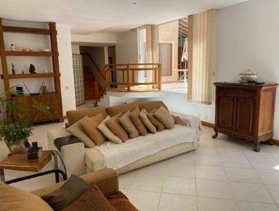 Imagem Casa com 4 Quartos à Venda, 312 m² em Itaipu - Niterói
