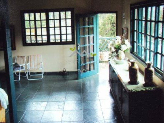 Imagem Casa com 5 Quartos à Venda, 360 m² em Vila Capivari - Campos Do Jordão Imagem Casa com 5 Quartos à Venda, 360 m² em Vila Capivari - Campos Do Jordão