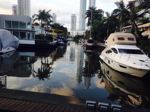 Casa de Condomínio com 3 Quartos à Venda, 220 m² em Barra - Balneário Camboriú