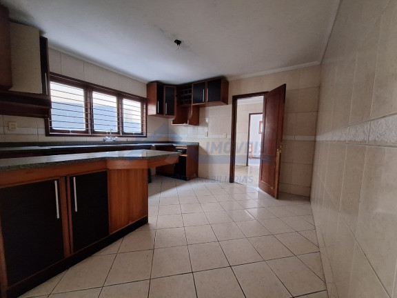 Imagem Sobrado com 3 Quartos à Venda, 482 m² em Jardim Planalto - Porto Alegre Imagem Sobrado com 3 Quartos à Venda, 482 m² em Jardim Planalto - Porto Alegre