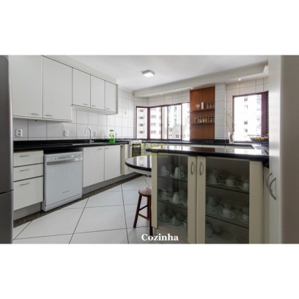 Imagem Apartamento com 5 Quartos à Venda, 340 m² em Centro - Balneário Camboriú Imagem Apartamento com 5 Quartos à Venda, 340 m² em Centro - Balneário Camboriú