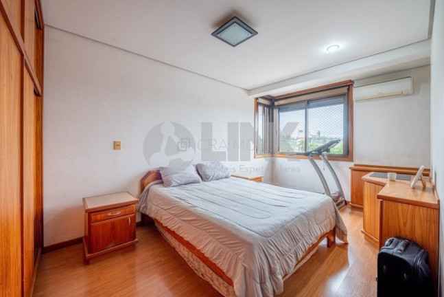 Imagem Apartamento com 3 Quartos à Venda, 117 m² em Petrópolis - Porto Alegre Imagem Apartamento com 3 Quartos à Venda, 117 m² em Petrópolis - Porto Alegre