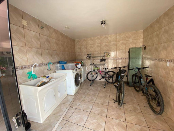 Imagem Casa com 4 Quartos à Venda, 268 m² em Barra Do Rio - Itajaí Imagem Casa com 4 Quartos à Venda, 268 m² em Barra Do Rio - Itajaí