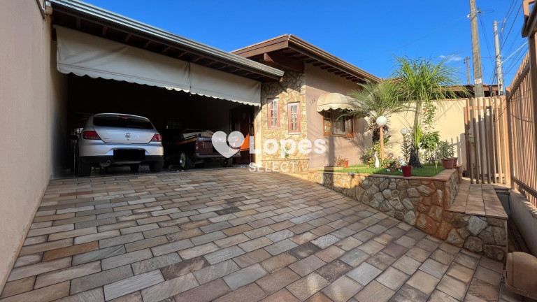 Imagem Casa com 3 Quartos à Venda, 190 m² em Santo Antônio - Louveira Imagem Casa com 3 Quartos à Venda, 190 m² em Santo Antônio - Louveira