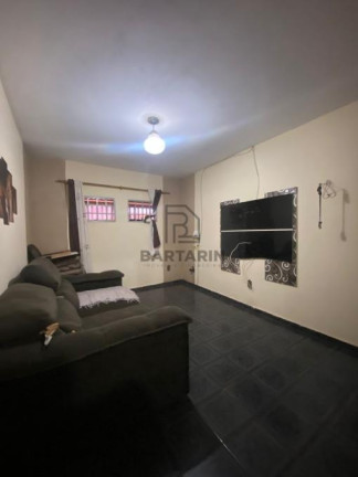 Casa com 3 Quartos à Venda,  em Parque Tiradentes - Araras