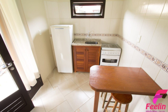 Imagem Chácara com 16 Quartos à Venda, 590 m² em Rio Tavares - Florianópolis Imagem Chácara com 16 Quartos à Venda, 590 m² em Rio Tavares - Florianópolis