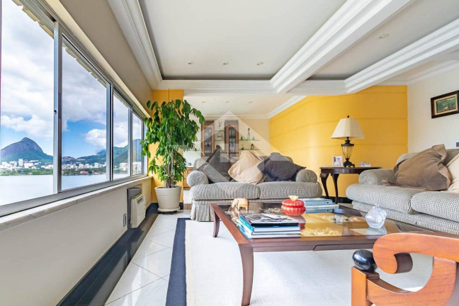 Imagem Apartamento com 4 Quartos à Venda, 567 m² em Lagoa - Rio De Janeiro Imagem Apartamento com 4 Quartos à Venda, 567 m² em Lagoa - Rio De Janeiro