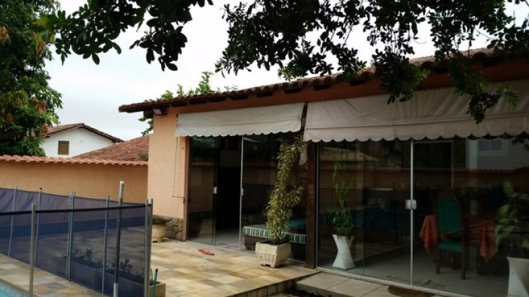 Imagem Casa com 3 Quartos à Venda, 525 m² em Maria Paula - Niterói Imagem Casa com 3 Quartos à Venda, 525 m² em Maria Paula - Niterói