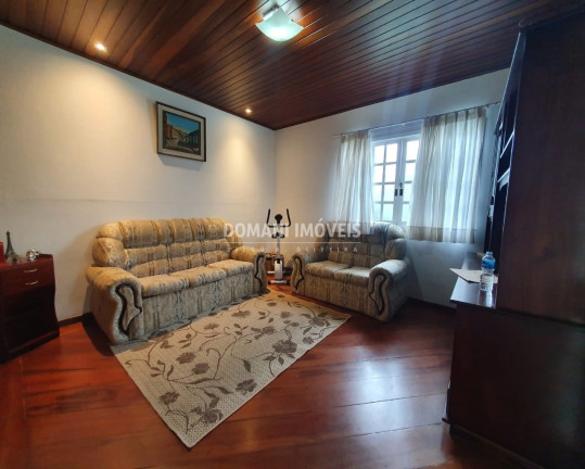 Imagem Casa com 4 Quartos à Venda, 185 m² em Região Da Abernéssia - Campos Do Jordão Imagem Casa com 4 Quartos à Venda, 185 m² em Região Da Abernéssia - Campos Do Jordão
