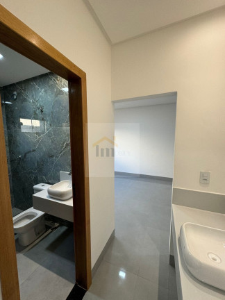 Imagem Casa com 3 Quartos à Venda, 181 m² em Jardim Gramado - Goiânia
