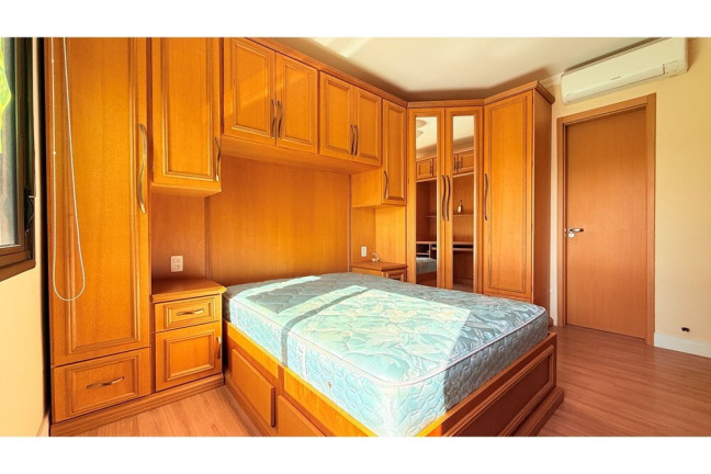 Imagem Apartamento com 2 Quartos à Venda, 70 m² em Menino Deus - Porto Alegre Imagem Apartamento com 2 Quartos à Venda, 70 m² em Menino Deus - Porto Alegre