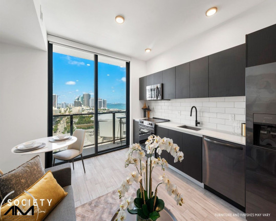Imagem Apartamento com 3 Quartos à Venda, 143 m² em Downtowm Maiami - Maiami
