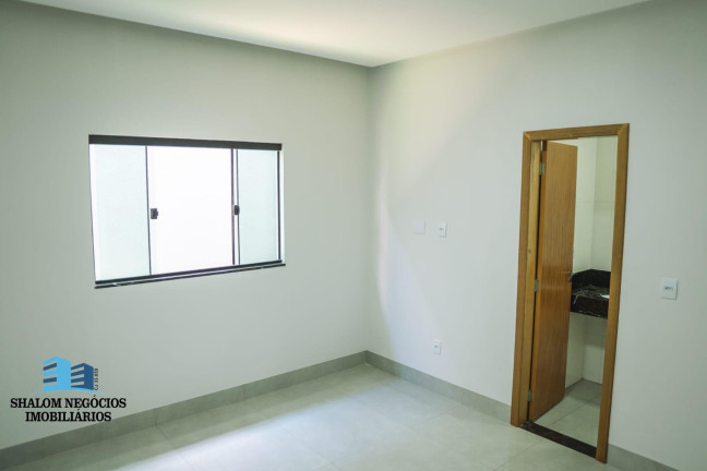 Imagem Casa com 3 Quartos à Venda, 127 m² em Goiânia