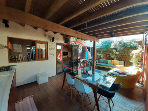 Imagem Casa com 2 Quartos à Venda, 80 m² em Boiçucanga - São Sebastião Imagem Casa com 2 Quartos à Venda, 80 m² em Boiçucanga - São Sebastião