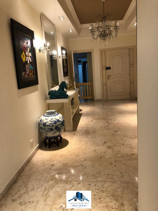 Imagem Apartamento com 4 Quartos à Venda, 382 m²