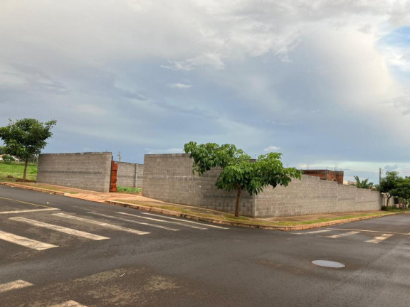 Chácara à Venda, 700 m² em Centro - Maringá