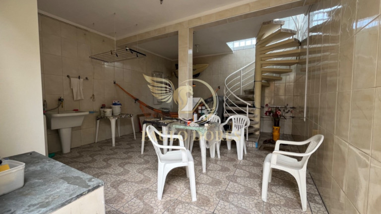 Imagem Sobrado com 5 Quartos à Venda, 150 m² em Barra Da Lagoa - Ubatuba Imagem Sobrado com 5 Quartos à Venda, 150 m² em Barra Da Lagoa - Ubatuba