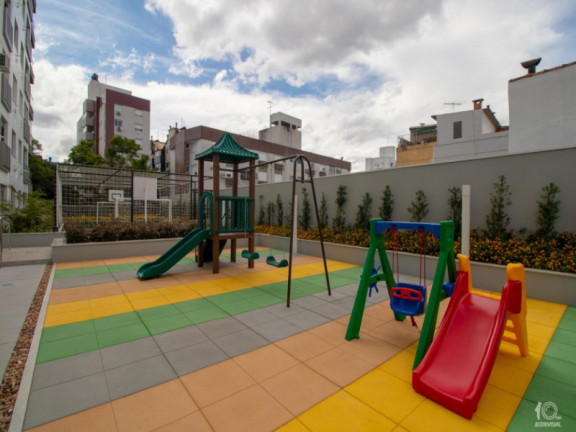 Imagem Imóvel com 3 Quartos à Venda, 211 m² em Menino Deus - Porto Alegre